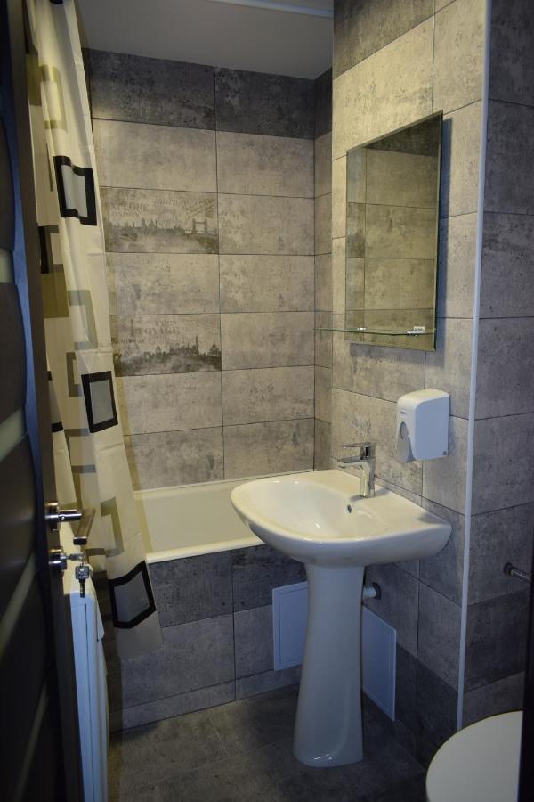 Apartament Palatul De Justitie Rhbm 巴亚马雷 外观 照片
